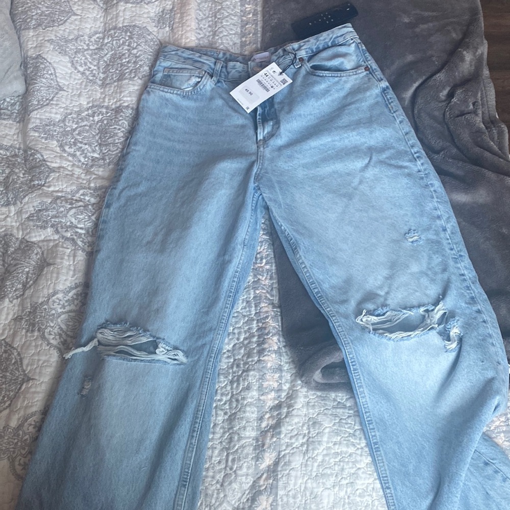 Wide Legged Zara jeans